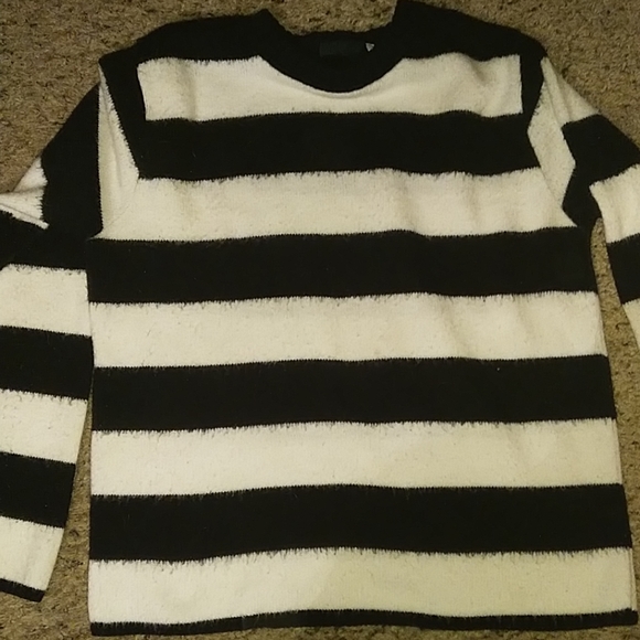 100% authentic Mohair sweater men medium is unisex - Picture 2 of 4